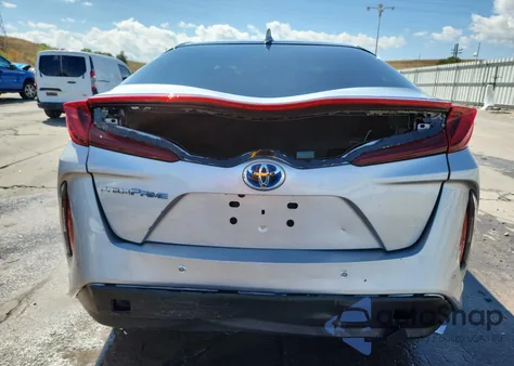 2019 Toyota Prius Prime z USA, uszkodzony, nr VIN JTDKARFP5K3112891